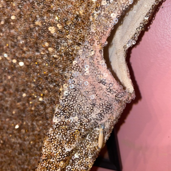 Bebe gold sequin peplum top - Picture 5 of 6